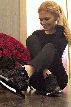 Лариса, метро Добрынинская