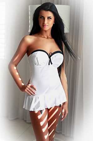 Кира, метро Тушинская