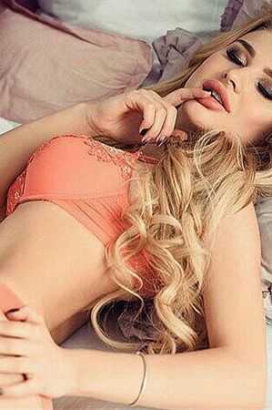 Юля, метро Ленинский проспект