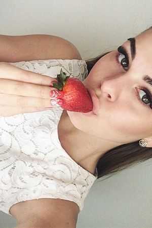 Юля, метро Сокольники