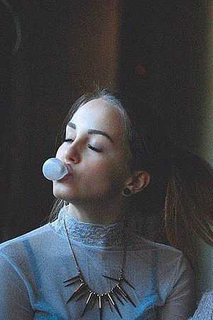 Алла, метро Раменки