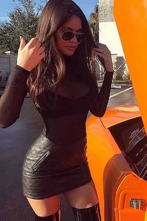 Юля, метро Каширская