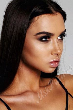 Надежда, метро Октябрьская