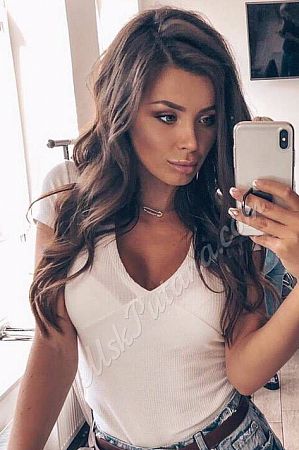 Оленька, метро Курская