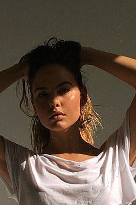 Амелия, метро Краснопресненская