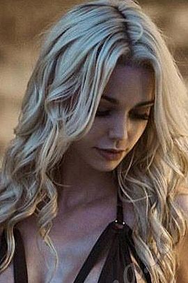 Лина, метро Крымская