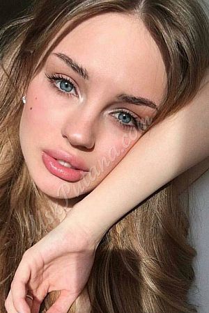 Рита, метро Авиамоторная