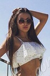 Оленька, метро Чистые пруды