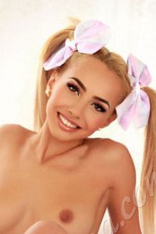 Мариша, метро Красногвардейская