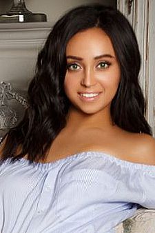 Алёна, метро Крылатское