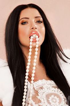 Надежда, метро Панфиловская