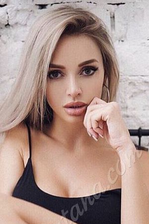 Яна, метро Площадь Ильича