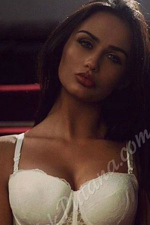 Александра, метро Раменки