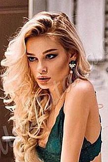 Даша, метро Полежаевская