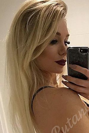 Катя, метро Третьяковская