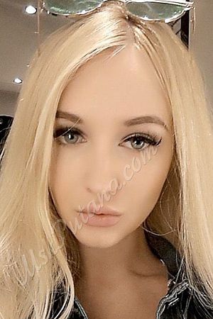 Карина, метро Печатники