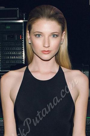 Аня, метро Щёлковская