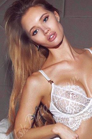 Полина, метро Беляево