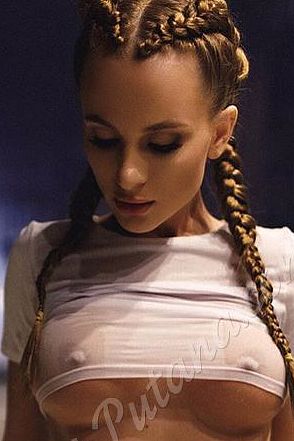 Полина, метро Тверская