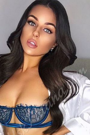 Стеша, метро Профсоюзная