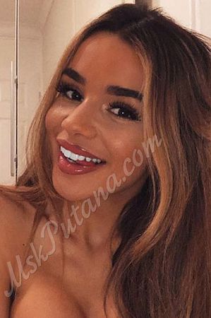 Стеша, метро Белорусская