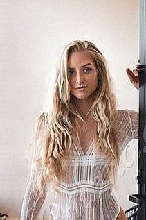 Натали, метро Технопарк