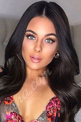 Аня, метро Баррикадная