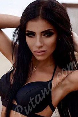 Лара, метро Коломенская