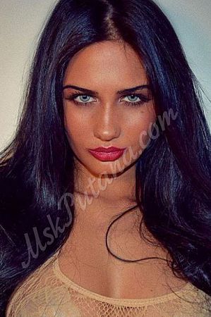 Маша, метро Пролетарская