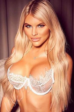 Маша, метро Строгино