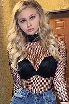 Лариса, метро Сходненская