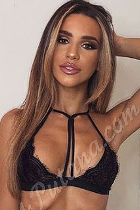 Лариса, метро Ленинский проспект