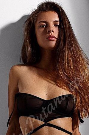 Камила, метро Проспект Вернадского