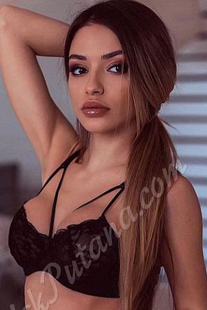 Юля, метро Бауманская