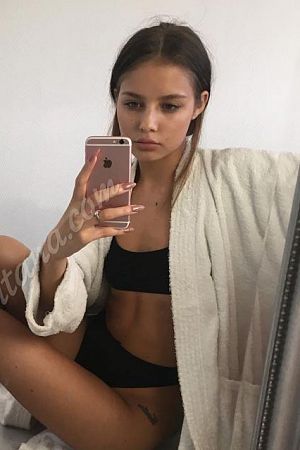 Амелия, метро Таганская