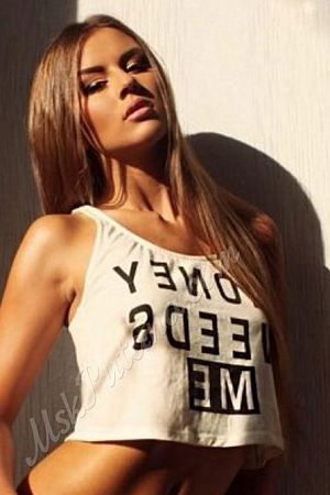 Амелия, метро Сокольники