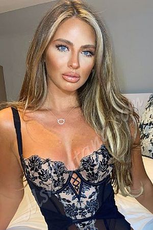 Олеся, метро Боровицкая