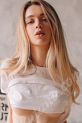 Таня, метро Деловой центр