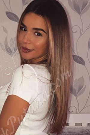 Агата, метро Щукинская