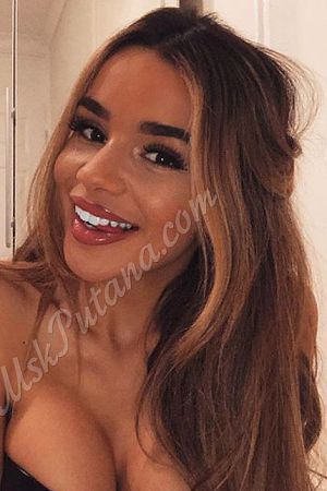 Стеша, метро Бульвар Адмирала Ушакова