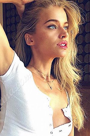 Стеша, метро Измайлово