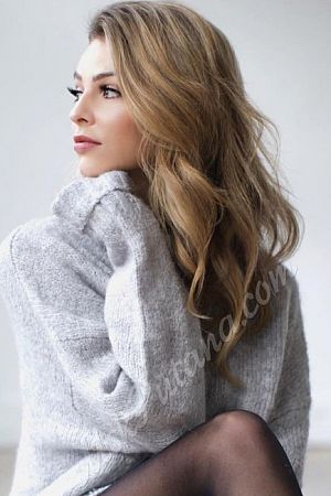 Лариса, метро Рассказовка