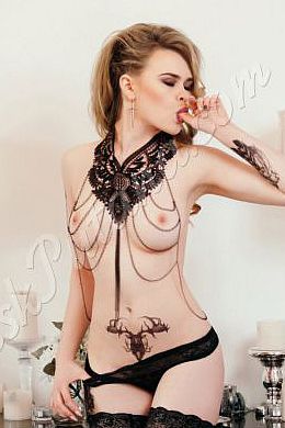 Юлия, метро Шелепиха