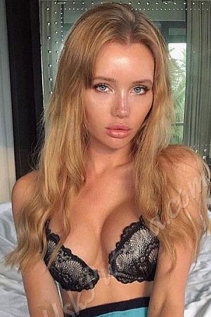 Юля, метро Речной вокзал