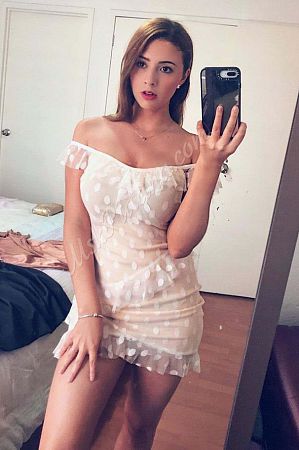 Кира, метро Лермонтовский проспект