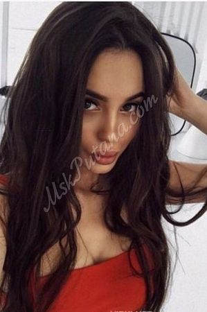 Юля, метро Печатники