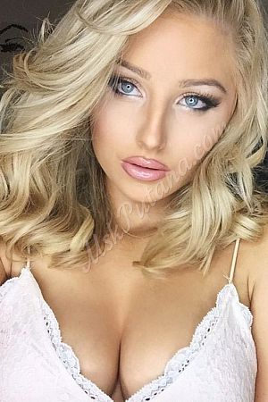 Катя, метро Сретенский бульвар