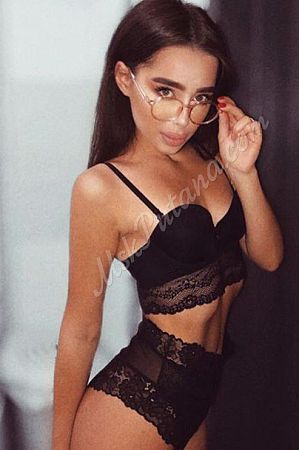 Алика, метро Лужники