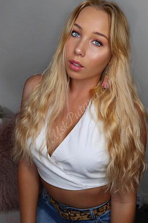 Олеся, метро Белорусская