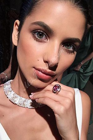 Юля, метро Нижегородская